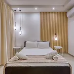 Charming Sea Escape
