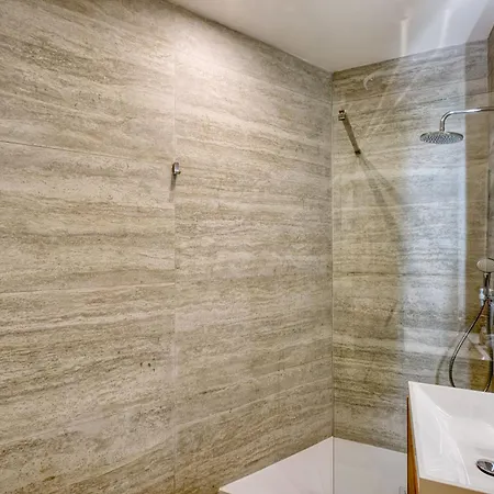 Charming Sea Escape Daire Sliema