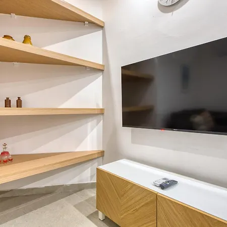 Apartment Charming Sea Escape Sliema