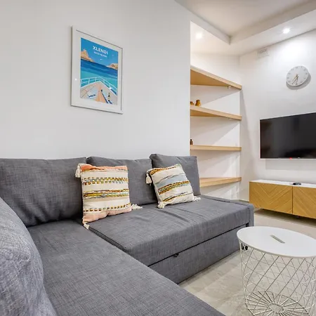 Charming Sea Escape Apartment *